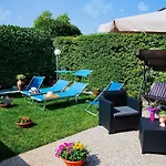 Rosa 4*