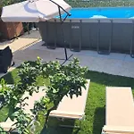 Rosa 4*