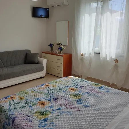 Rosa SantʼAntonio Abate