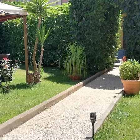 Rosa Bed & Breakfast 3*