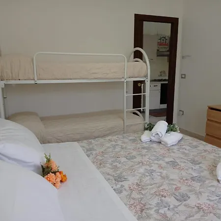 Rosa SantʼAntonio Abate