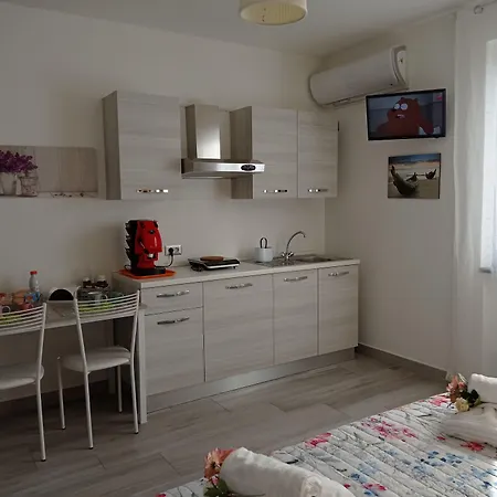 Rosa Alojamento de Acomodação e Pequeno-almoço SantʼAntonio Abate