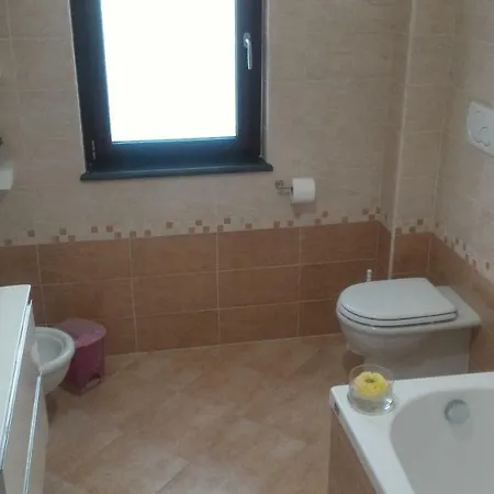 Rosa Bed and breakfast 3*